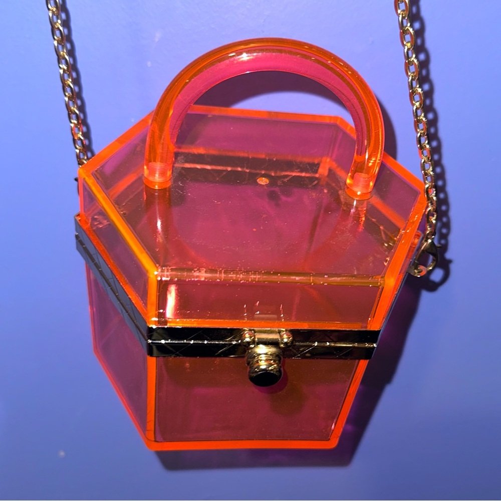 Hot pink purse - Picture 4 of 7